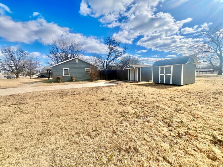 More Photos Of 409 W Washington St, Broken Arrow Land For Sale