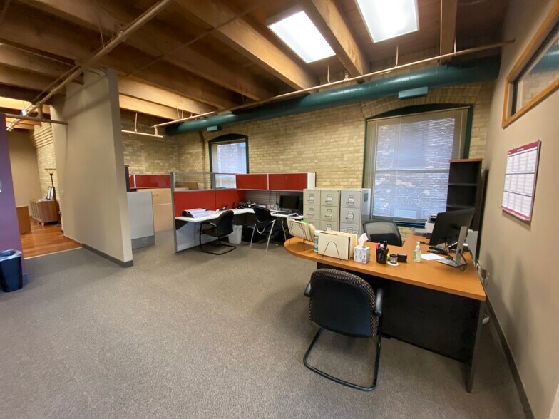 More Photos Of 413 Wacouta St, Saint Paul Office Residential For Lease