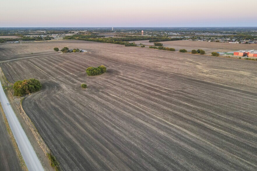 More Photos Of 453 County Road 371, Anna Land For Sale