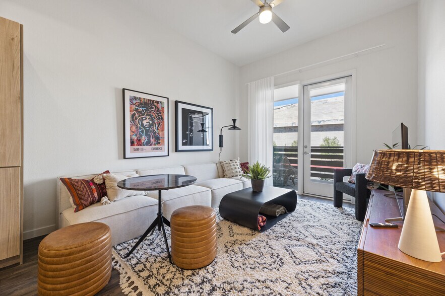 More Photos Of 2040-2060 N Scottsdale Rd, Scottsdale Apartments For Lease