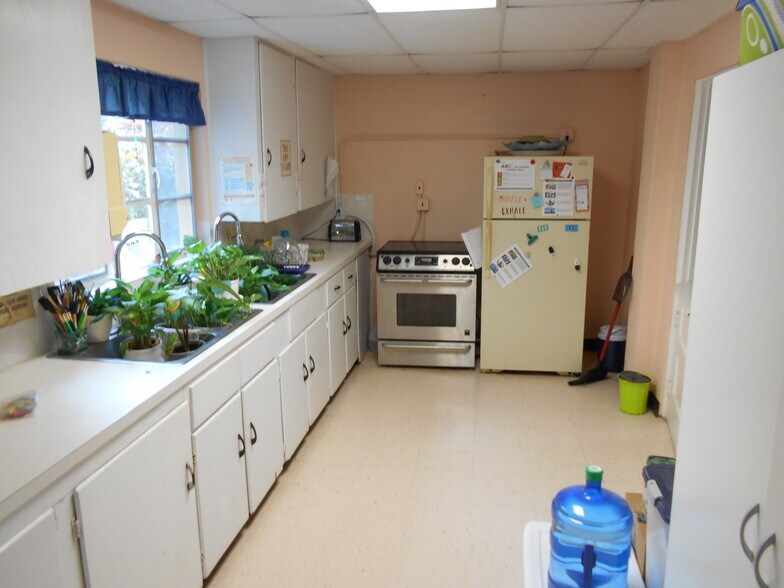 More Photos Of 2624 54th St S, Gulfport Specialty For Sale