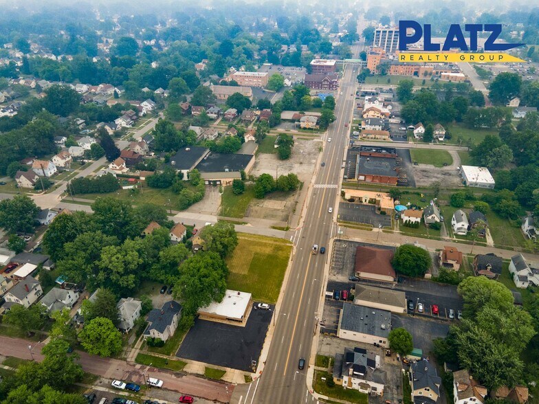 More Photos Of 1011 E Market St, Warren Convenience Store For Sale