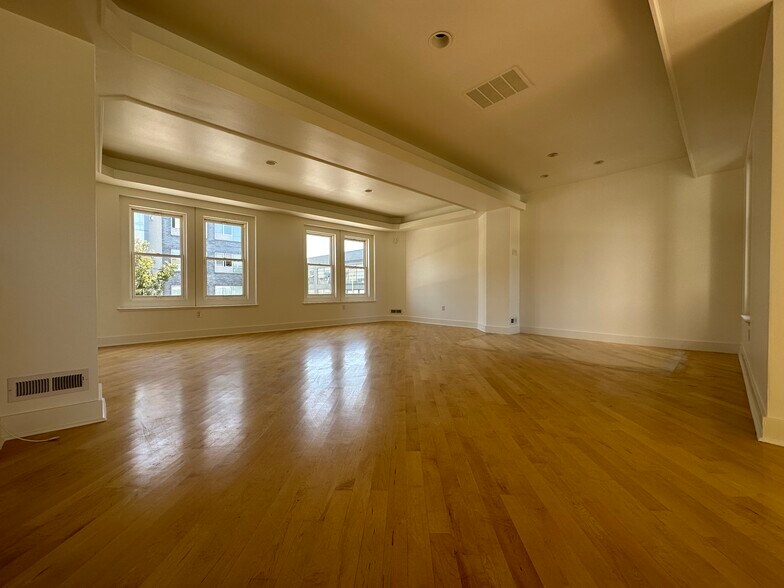 More Photos Of 122 9th St, San Francisco Loft Creative Space For Lease