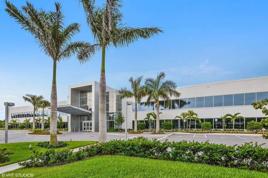 More Photos Of 750 Park of Commerce Dr, Boca Raton Office For Lease