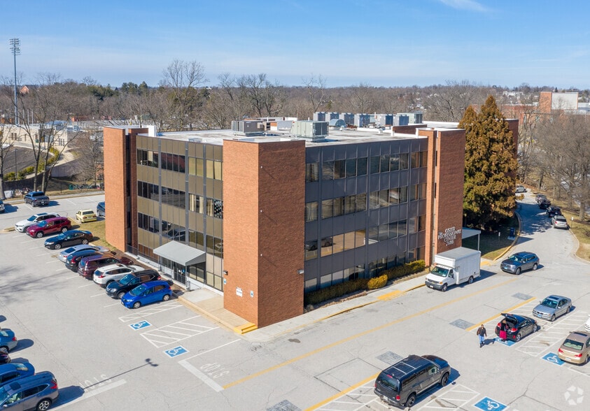 More Photos Of 7600 Osler Dr, Towson Medical For Sale