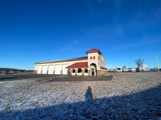 Primary Photo Of 8175 Riverdale, Ramsey Flex For Sale