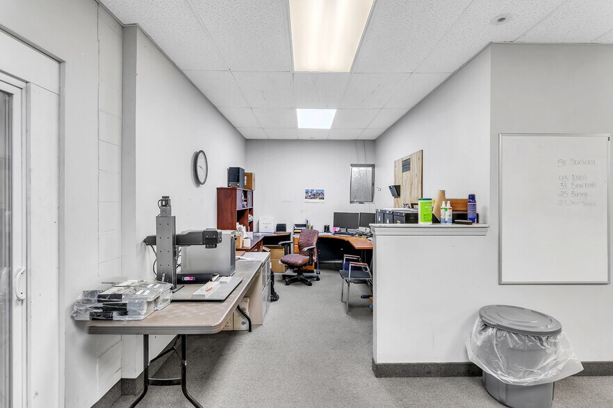 More Photos Of 79 Mainline Dr, Westfield Industrial For Lease