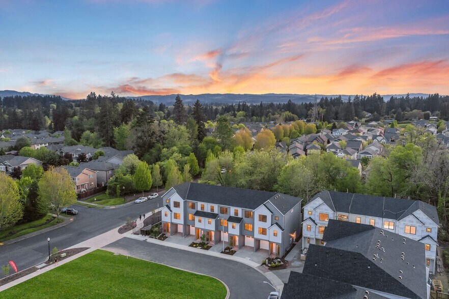 More Photos Of 16933 SW 132nd Ter, Tigard Apartments For Sale