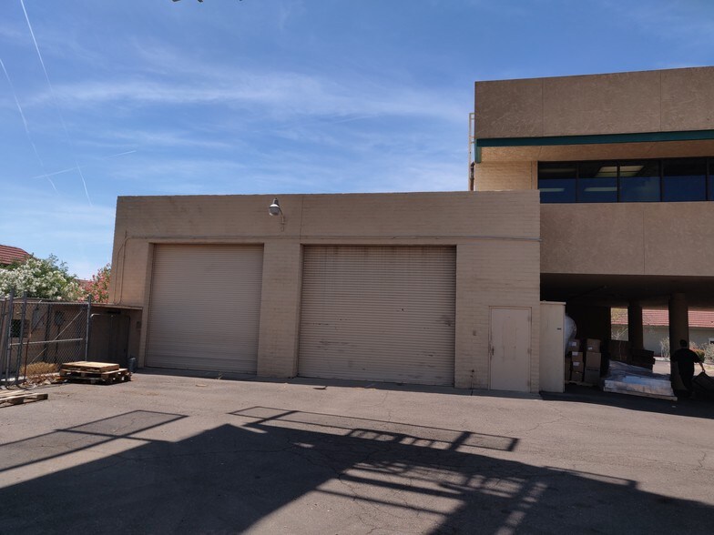 More Photos Of 2401 S 24th St, Phoenix Research And Development For Sale