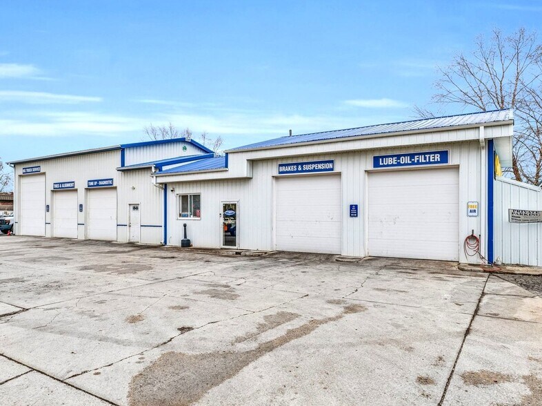 More Photos Of 507 S Tanner St, Rantoul Auto Repair For Sale