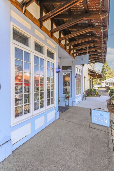 More Photos Of 191 Main St, Murphys General Retail For Sale