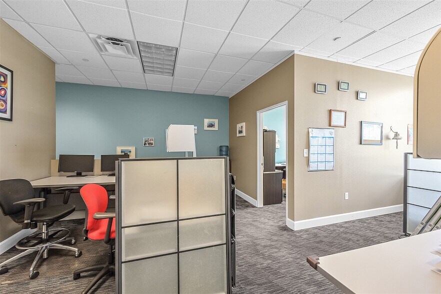 More Photos Of 6785 Eastern Ave, Las Vegas Office For Sale