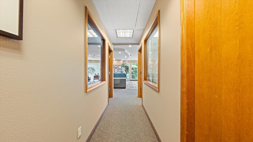 More Photos Of 3807 W Court St, Pasco Office For Sale