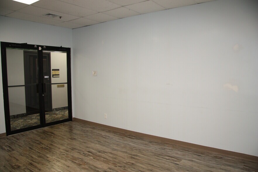 More Photos Of 535 Broadhollow Rd, Melville Office For Sale