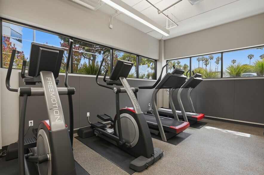 More Photos Of 3655 Nobel Dr, San Diego Office For Lease