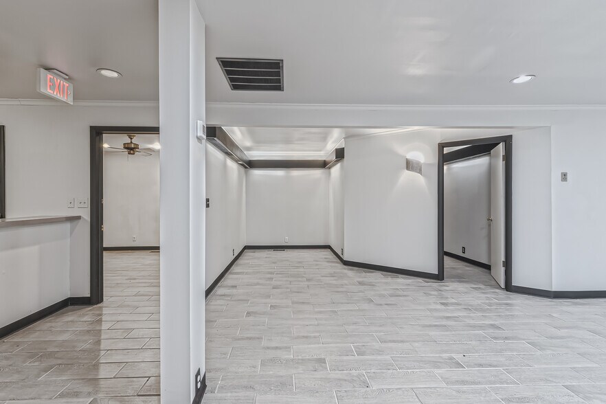 More Photos Of 9657 New Sapulpa Rd, Sapulpa Storefront Retail Office For Sale