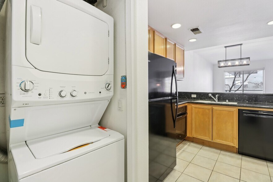 More Photos Of 1501 India St, San Diego Apartments For Sale