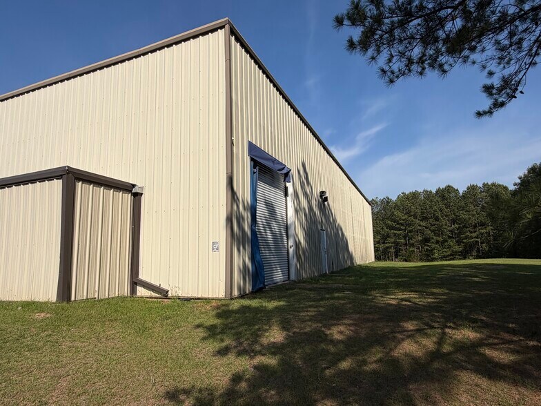 More Photos Of 524 Golf Course Rd, Tallapoosa Warehouse For Lease