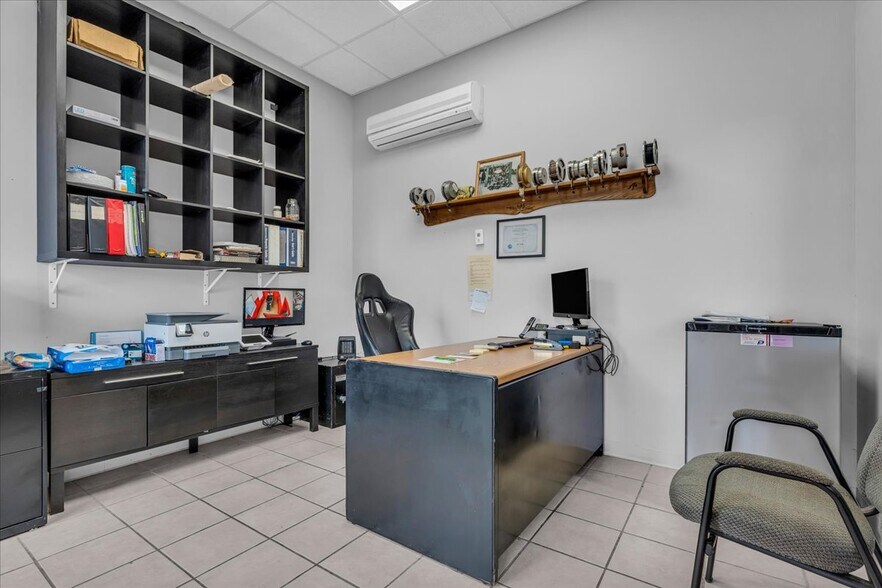 More Photos Of 1000 Shortcut Rd, Marine City Freestanding For Sale