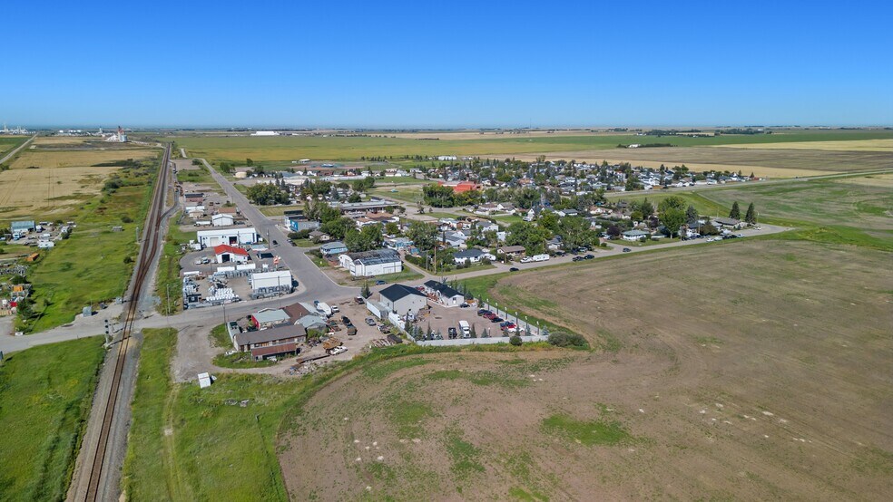 More Photos Of 81 Barstow St, Carseland Auto Repair For Sale