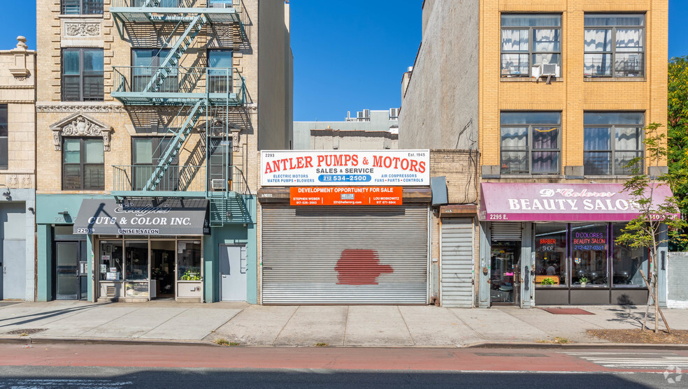 Primary Photo Of 2293 2nd Ave, New York Warehouse For Sale