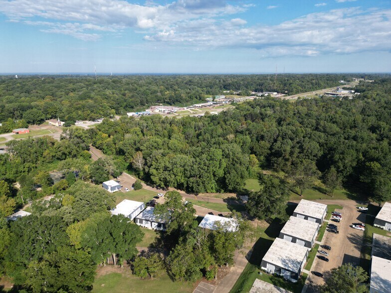 More Photos Of 780 Highway 61 N, Vicksburg Apartments For Sale