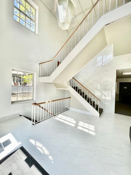 More Photos Of 369 Ashford Ave, Dobbs Ferry Medical For Lease