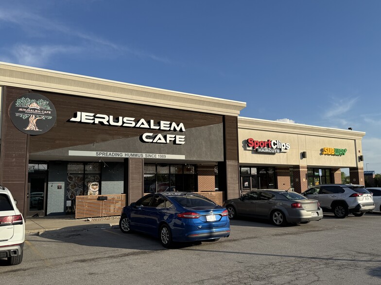 More Photos Of 18921 E Valley View Pky, Independence General Retail For Sale