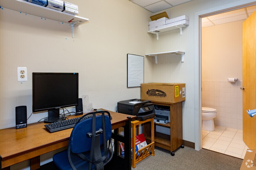 More Photos Of 1044 Lacey Rd, Forked River Medical For Lease