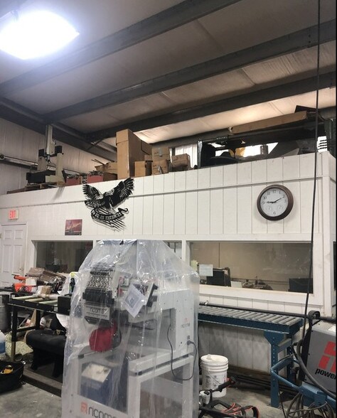 More Photos Of 109 Taylor Rd, Louisburg Warehouse For Sale