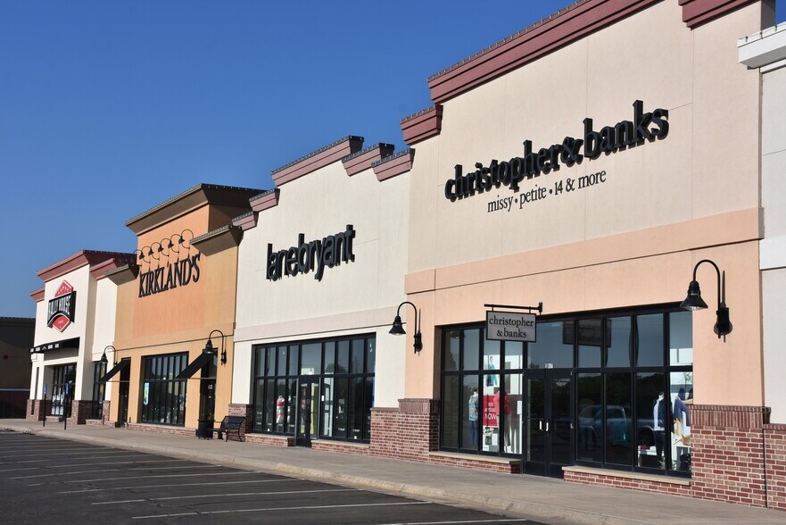 Primary Photo Of 2441 N Maize Rd, Wichita Unknown For Lease