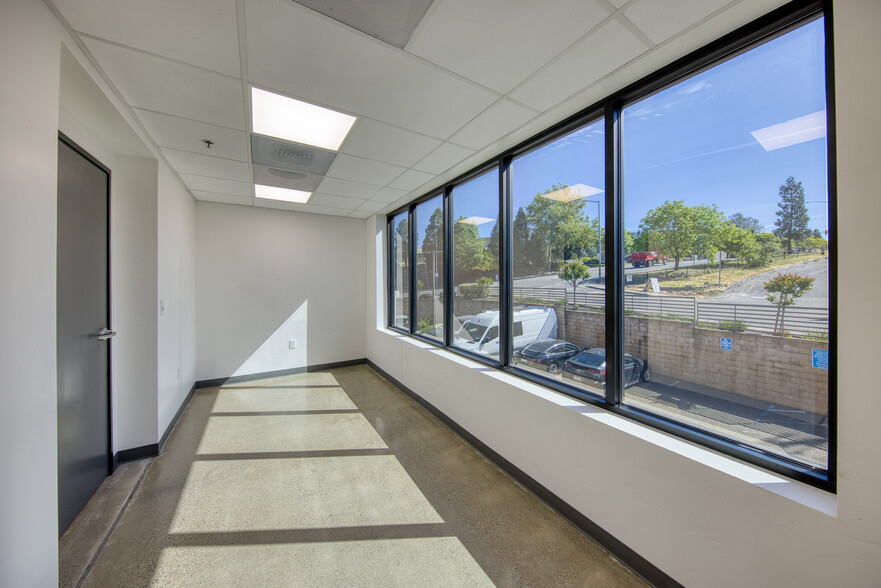 More Photos Of 373 Elm Ave, Auburn Office Residential For Sale