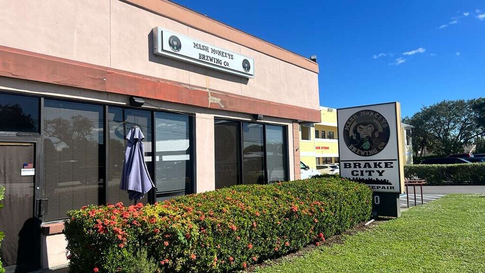 More Photos Of 920 US 1 Hwy, Sebastian Freestanding For Sale
