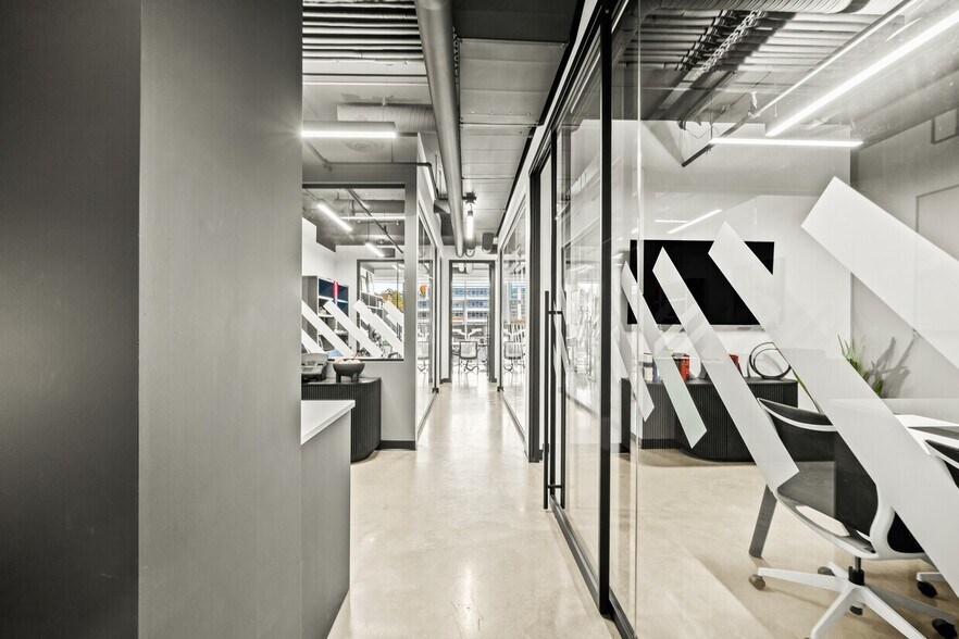 More Photos Of 63 6 Th Av W, Vancouver Medical For Sale