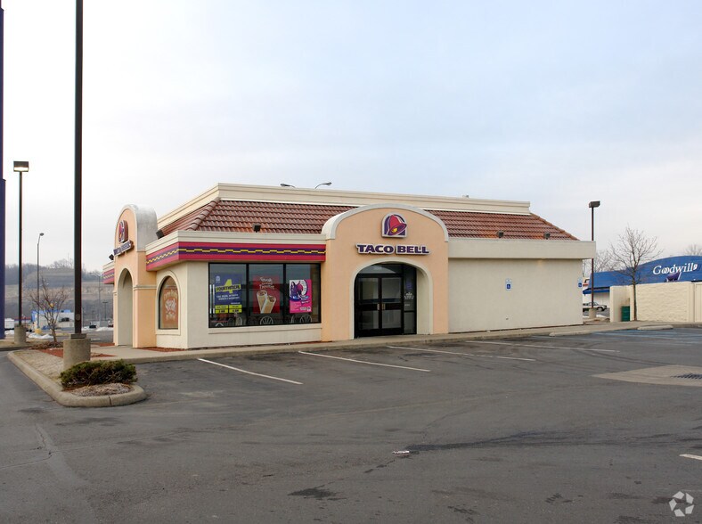 More Photos Of 240-405 Bluebell Dr NW, New Philadelphia Unknown For Lease