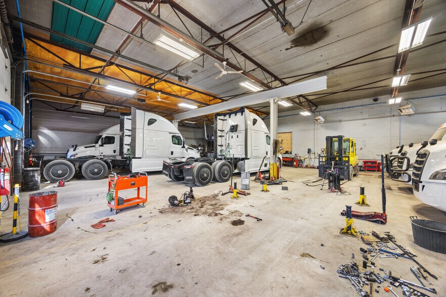 More Photos Of 406 N Union St, Dwight Truck Terminal For Sale