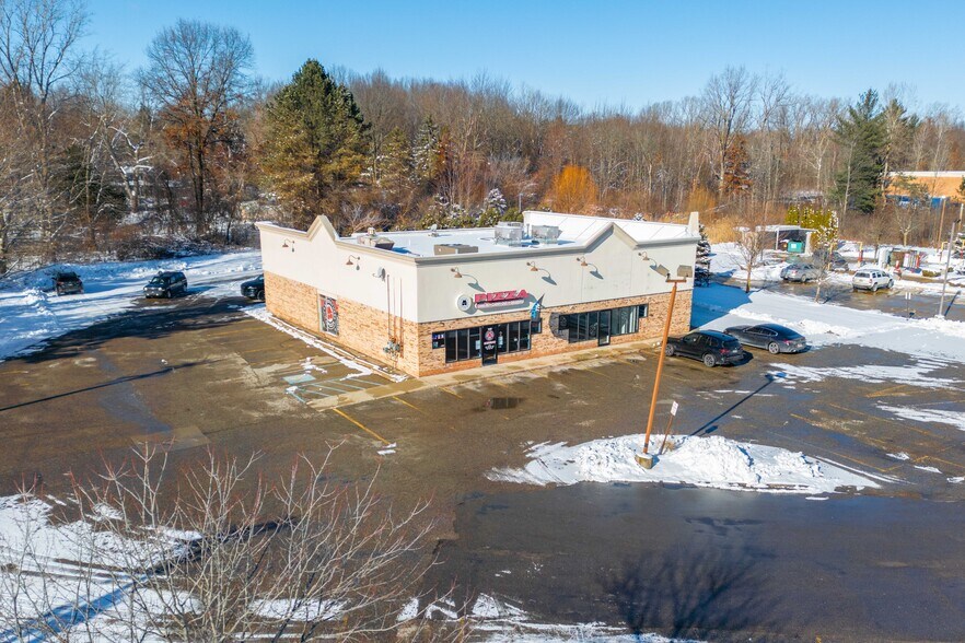 More Photos Of 1472-1488 S Lapeer Rd, Orion Township Freestanding For Lease