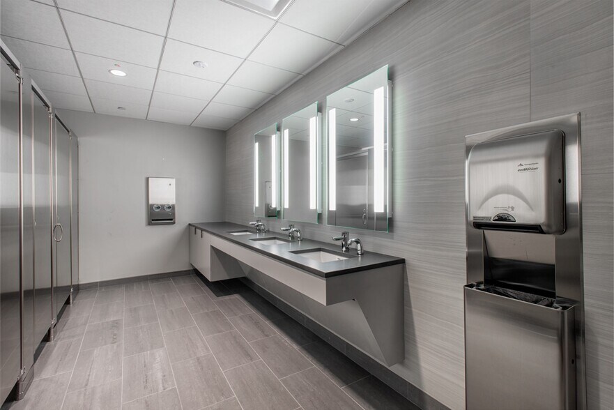 More Photos Of 20 Glover Ave, Norwalk Office For Lease