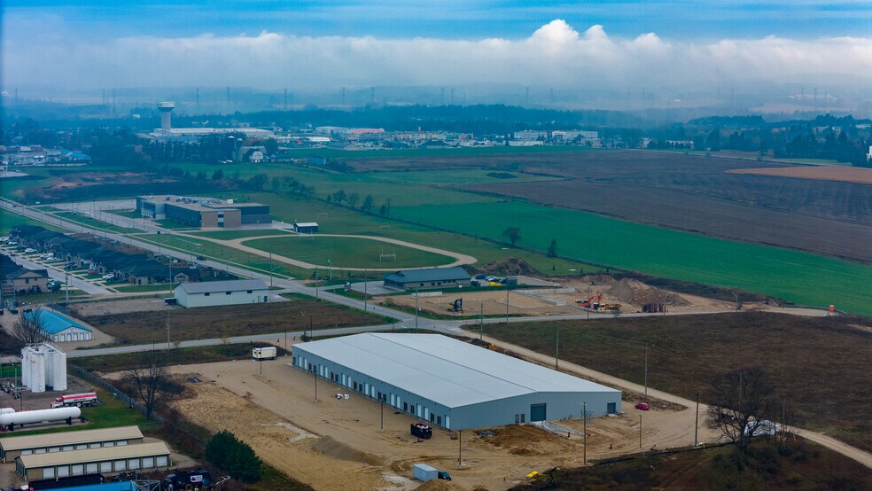 More Photos Of 595 1st St, Hanover Warehouse For Lease