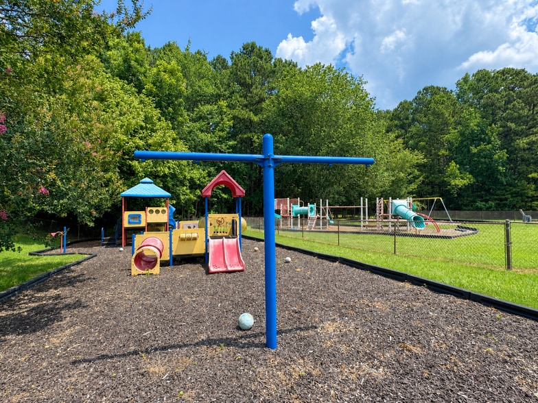 More Photos Of 847 New Hope Rd, Fayetteville Religious Facility For Sale