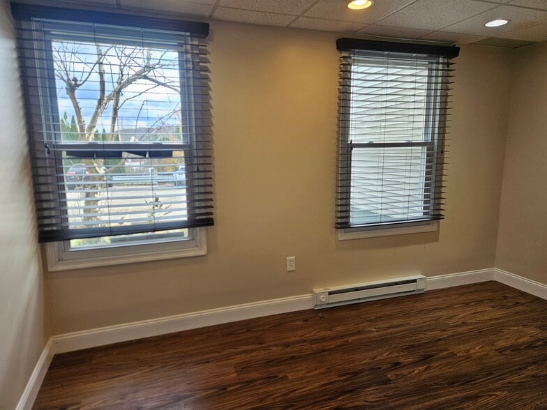 More Photos Of 242 Noble Rd, Waverly Township Office For Lease