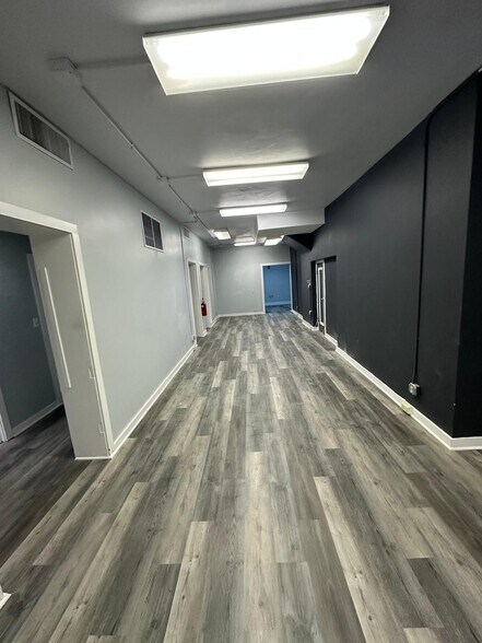 More Photos Of 3344 Ridge Rd, Lansing Apartments For Lease