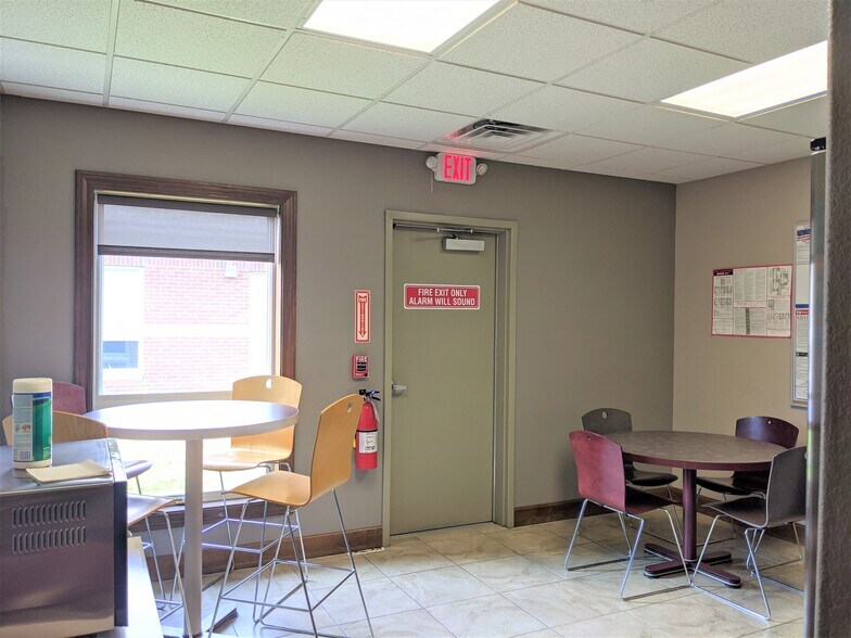 1607 Tullamore Ave, Bloomington, IL 61704 Office For Lease