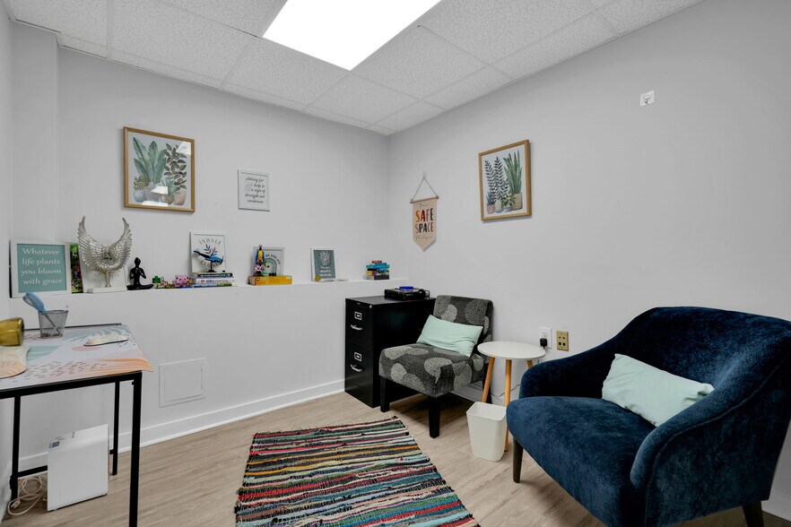 More Photos Of 70 Schanck Rd, Freehold Medical For Lease