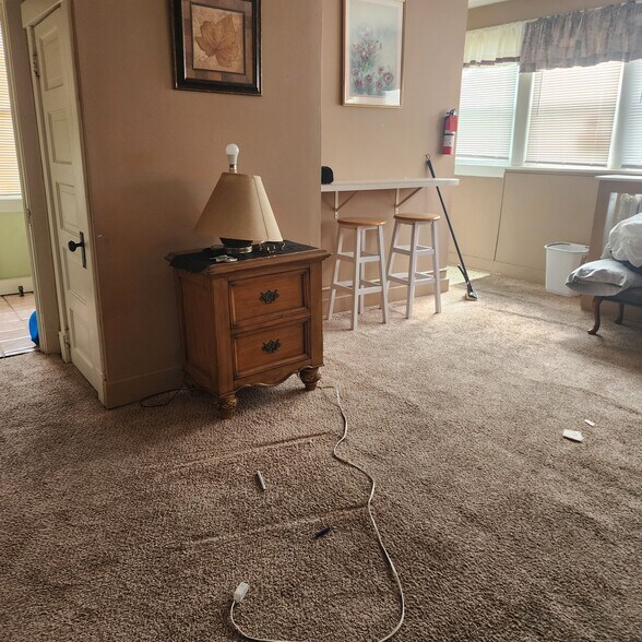 More Photos Of 401 N Spring St, Independence Apartments For Sale