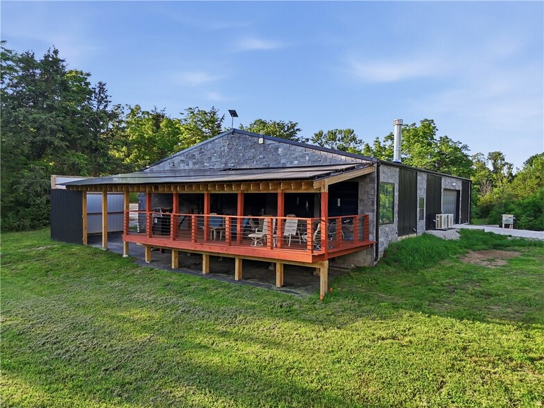 More Photos Of 394 Madison 1555, Eureka Springs Specialty For Sale