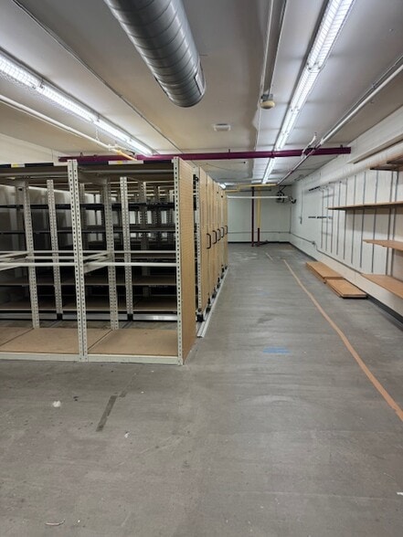 More Photos Of 1 Church St, Burlington Office For Lease