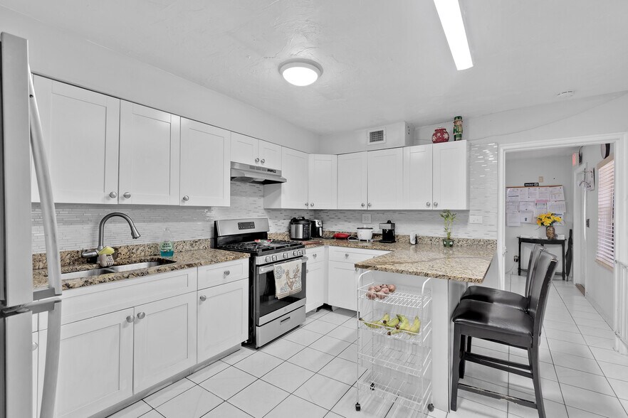 More Photos Of 73 E 47th St, Hialeah Assisted Living For Sale