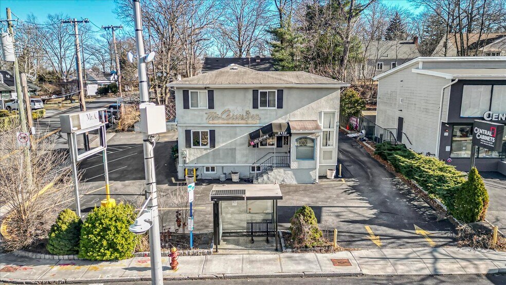 More Photos Of 2132 Central Park Ave, Yonkers Freestanding For Sale