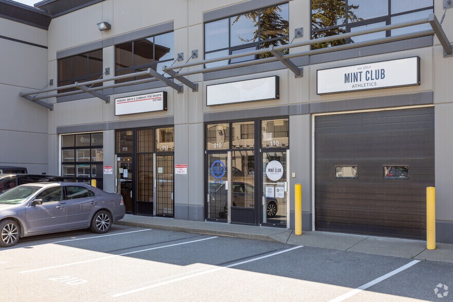 More Photos Of 15292 Croydon Dr, Surrey Office For Sale